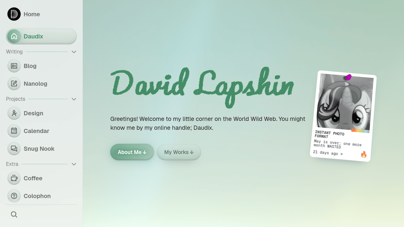 Homepage, but with Aero-like styling (but far from looking genuine) and green color scheme.